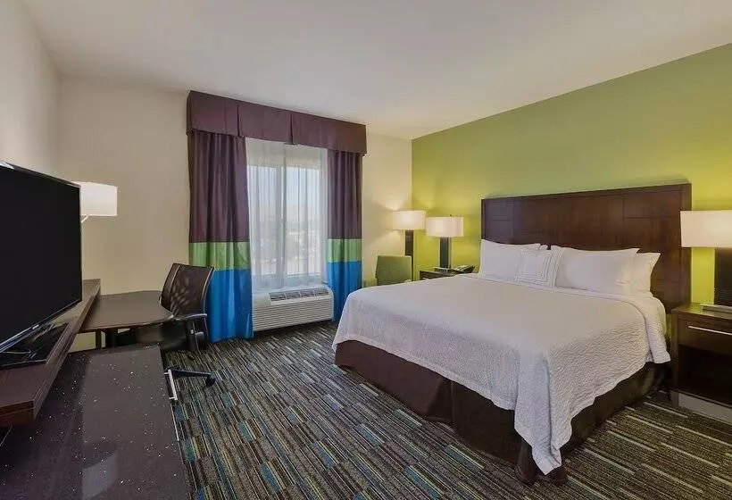 Отель Fairfield Inn & Suites Riverside Corona/norco