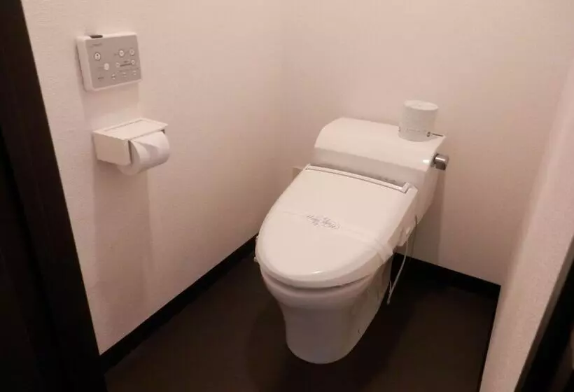 Hiroshima Peace Hotel Hostel