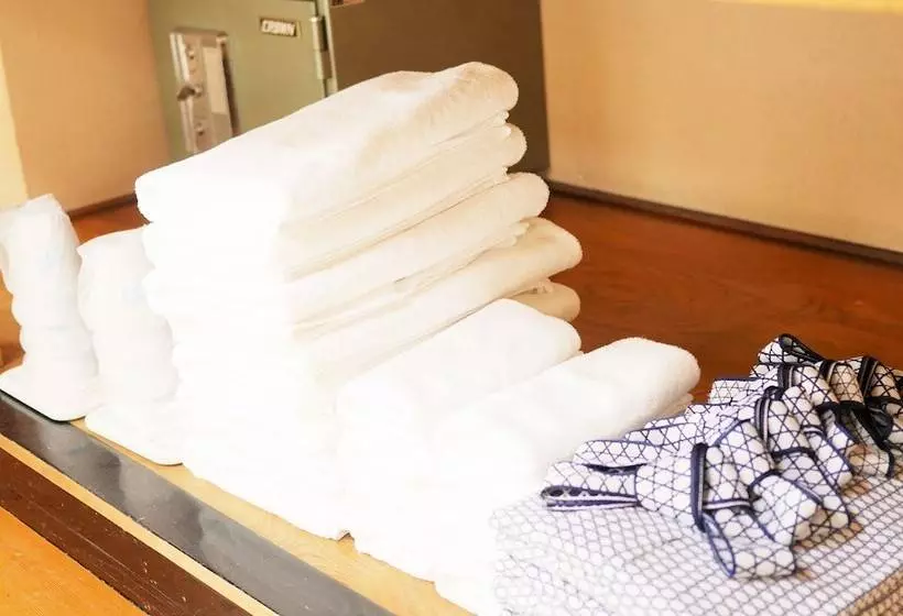 Hiroshima Peace Hotel Hostel