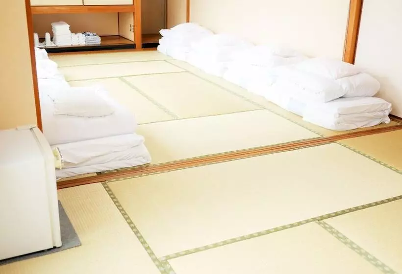 Hiroshima Peace Hotel Hostel