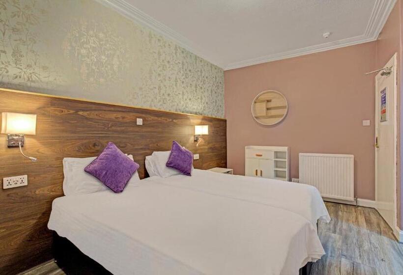 فندق Kinloch Arms