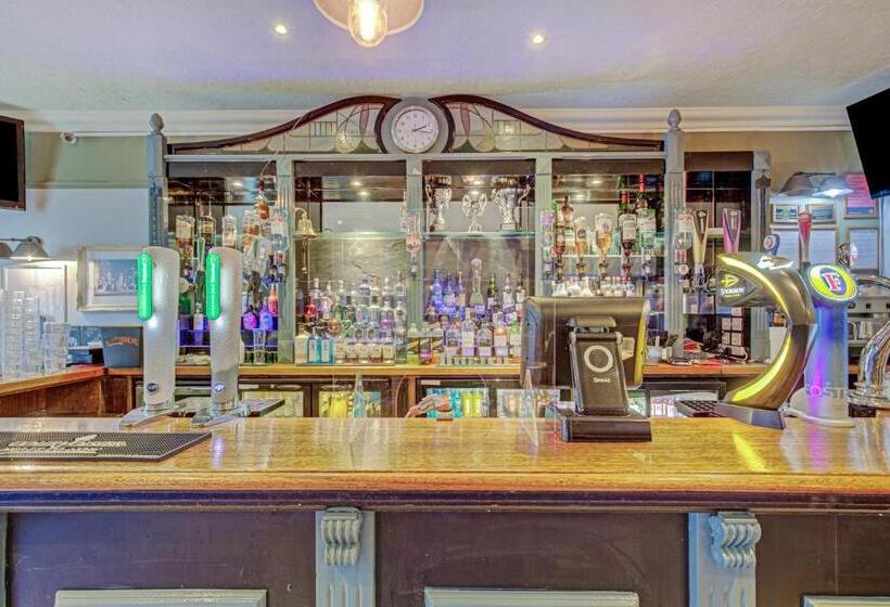 فندق Kinloch Arms