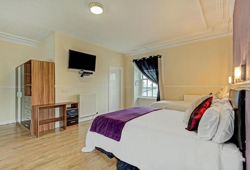 فندق Kinloch Arms