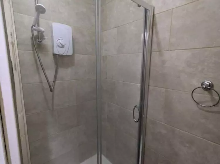 Отель Kirkstead Guest House