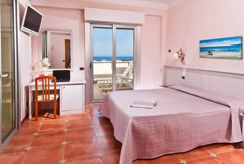 Отель Le Querce