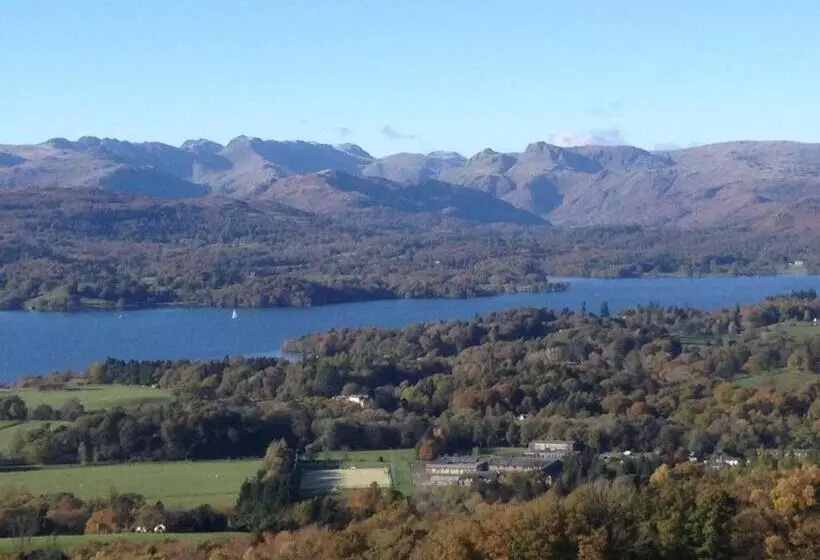 هتل Montfort Cottage Guest House