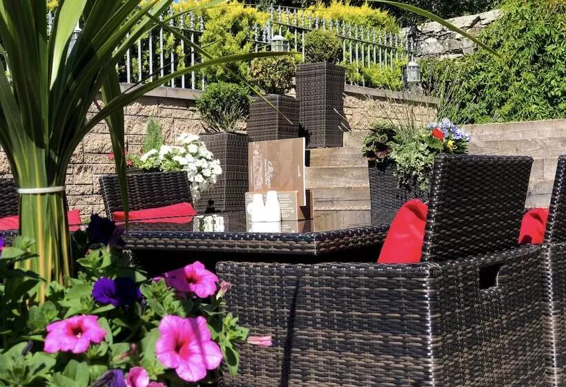 هتل The Loans Inn