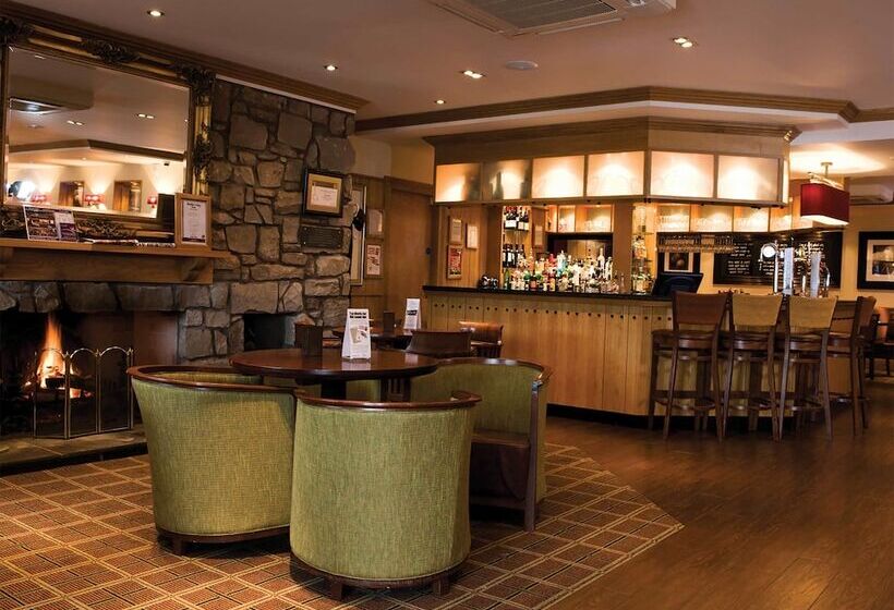 호텔 The Loans Inn