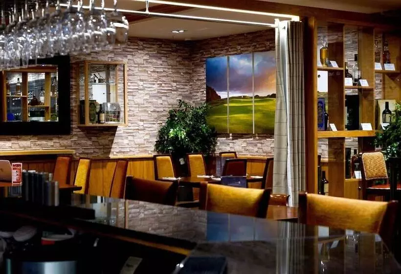 هتل The Loans Inn