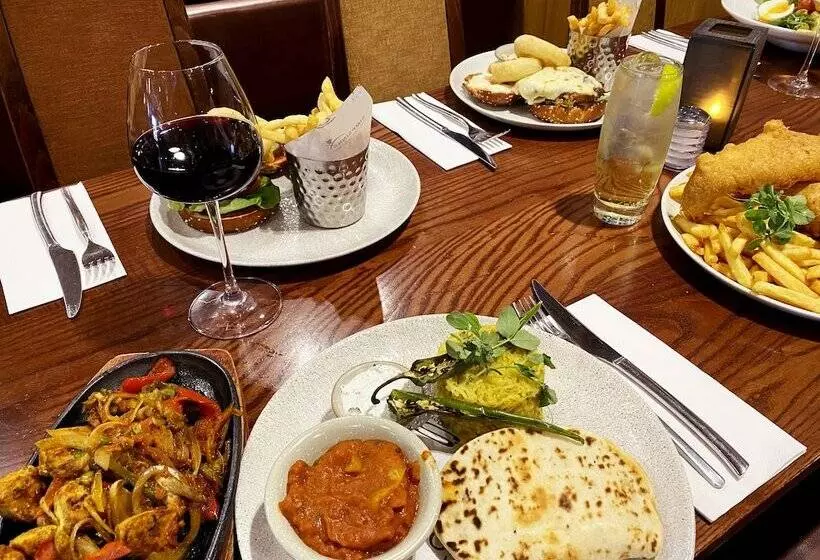 هتل The Loans Inn