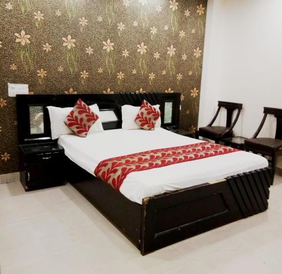 Hotel Parkside Navjyoti