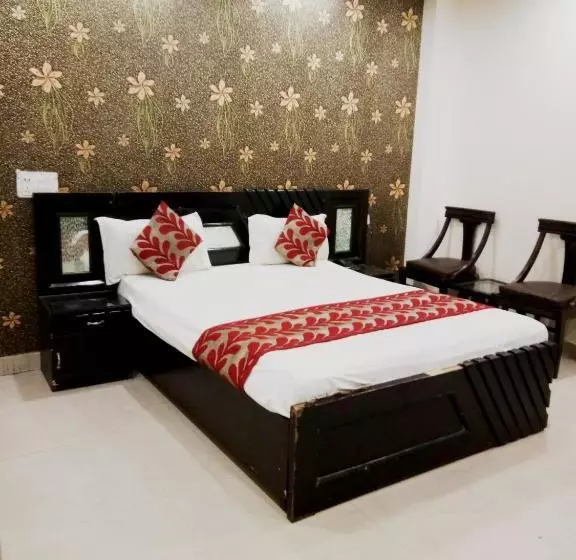 호텔 Parkside Navjyoti