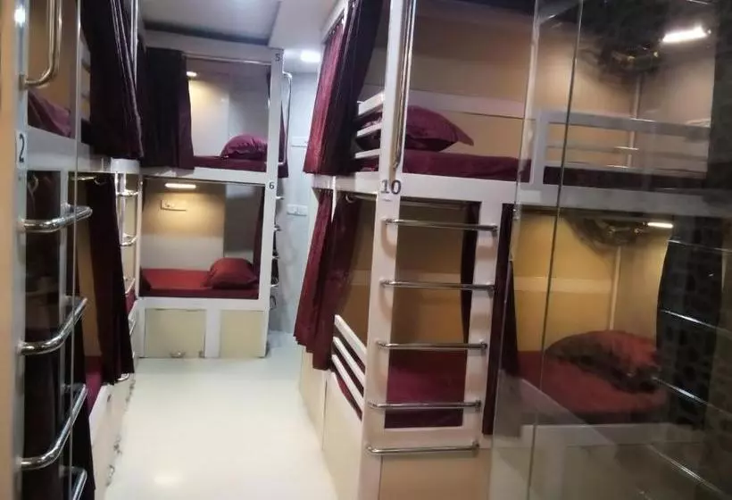 호텔 Parkside Navjyoti