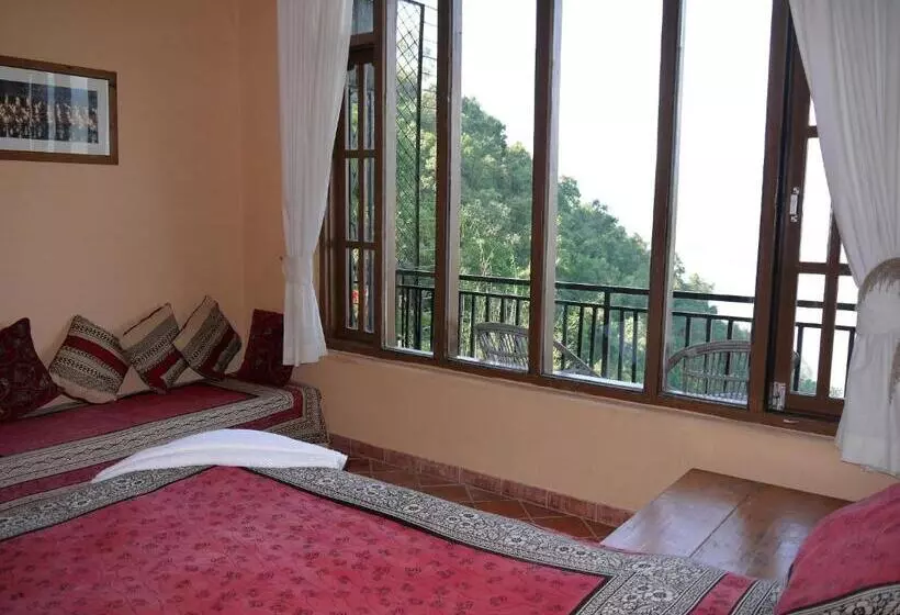 هتل Peace Dragon Lodge