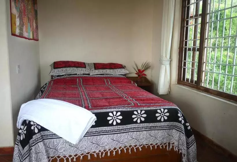 هتل Peace Dragon Lodge