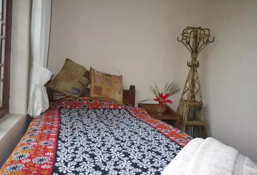 هتل Peace Dragon Lodge