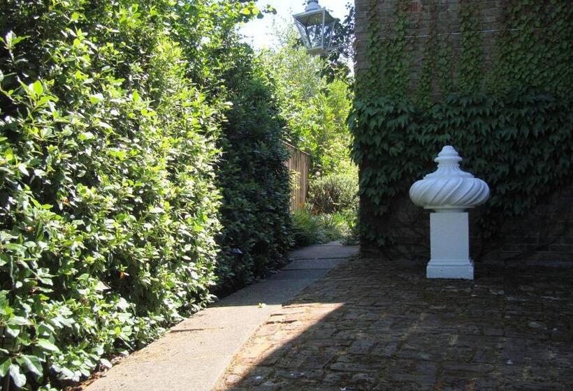 فندق Pinfield Boutique