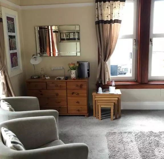 Hotel Pitreavie Guest House