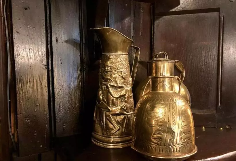 田舎風ホテル String Of Horses