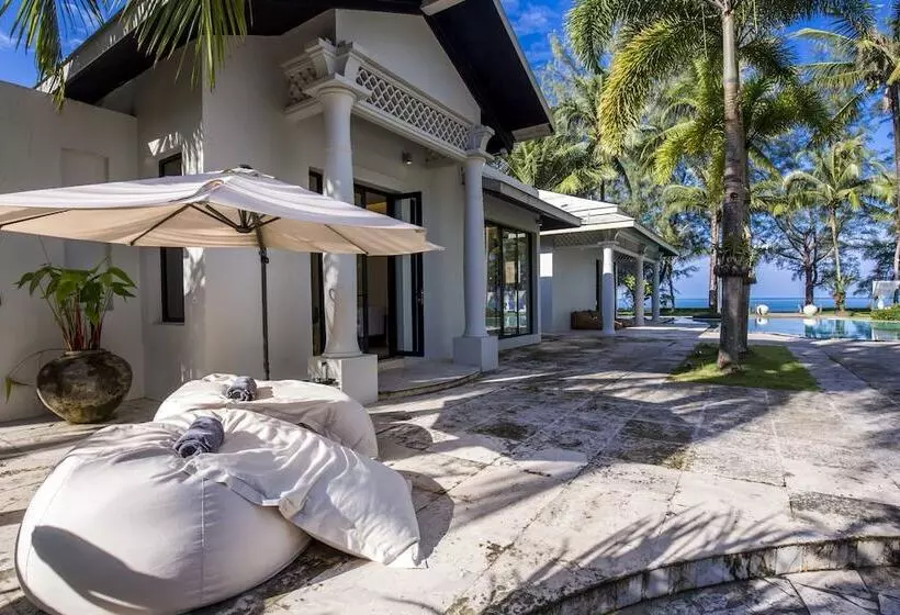 Otel The Anda Mani Khaolak Beachfront Villas