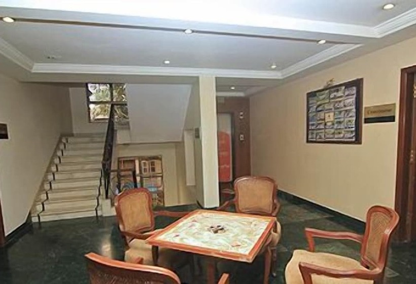 בית מלון כפרי The Metropole