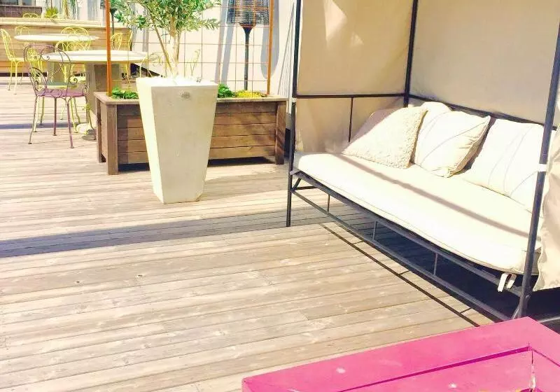 فندق Von Kraemer