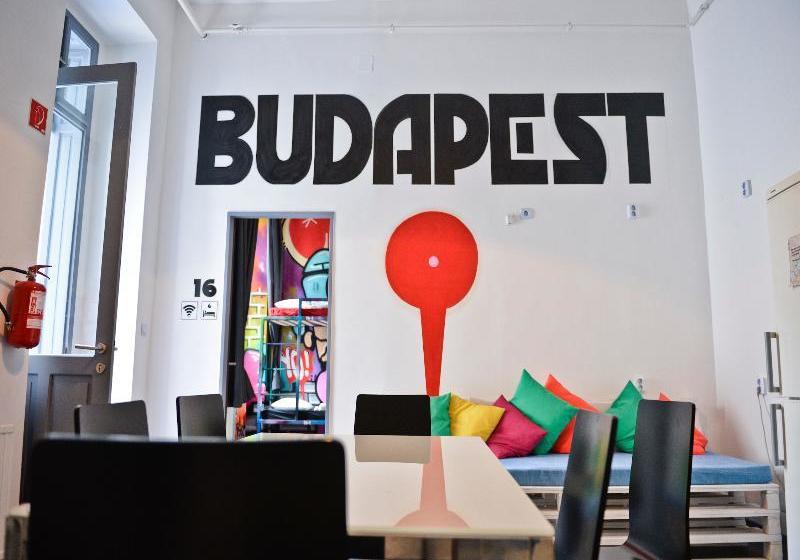 LOL Boutique Hostel City Center