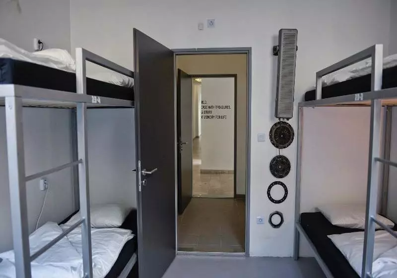 LOL Boutique Hostel City Center