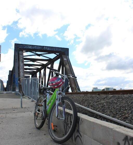 מוטל Harbour City Motor Inn & Conference