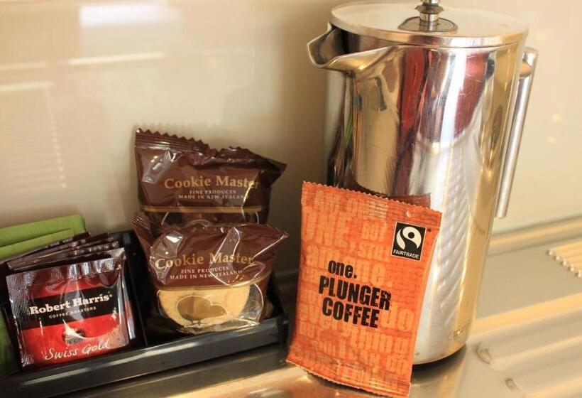 מוטל Harbour City Motor Inn & Conference