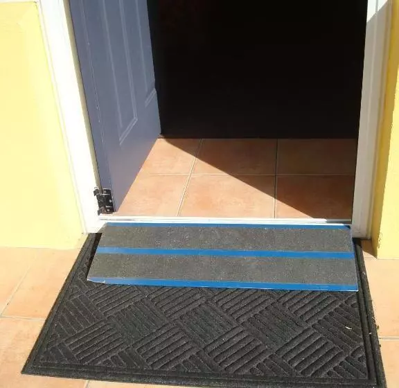 مُتل Harbour City Motor Inn & Conference