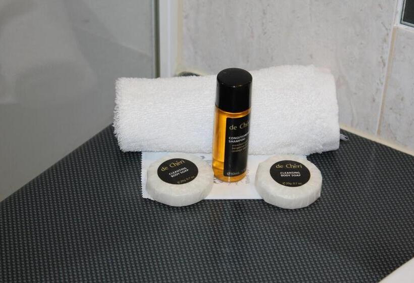 מוטל Harbour City Motor Inn & Conference