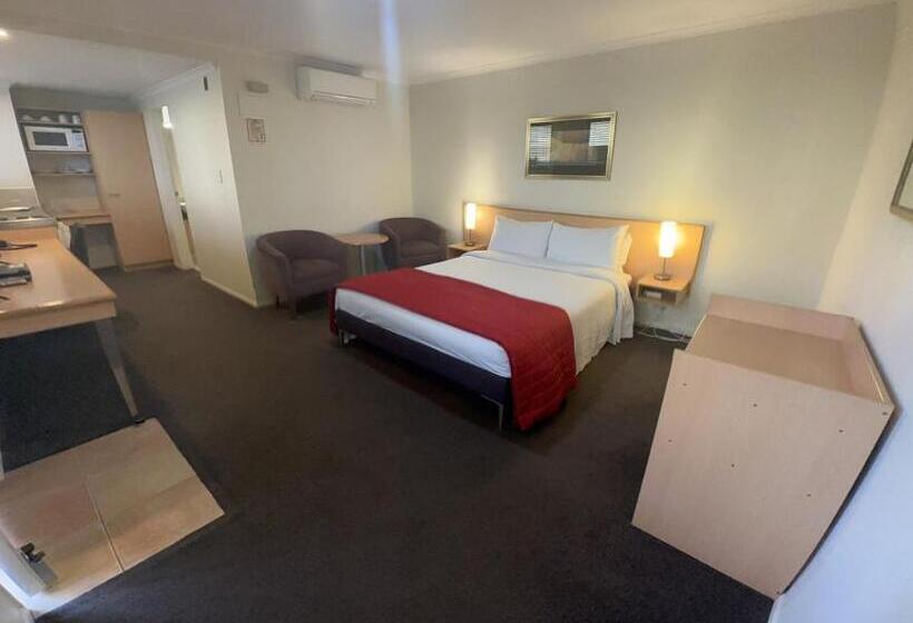 מוטל Harbour City Motor Inn & Conference