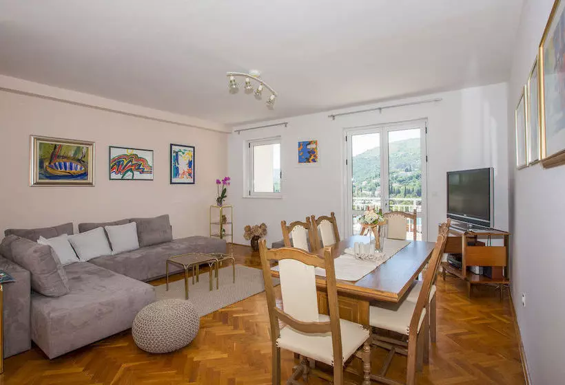 Panorama Rozat Apartment