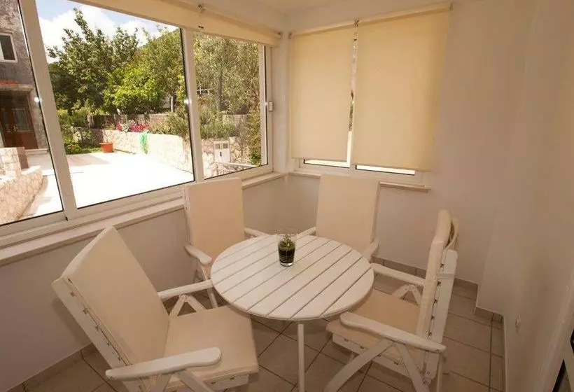 Panorama Rozat Apartment