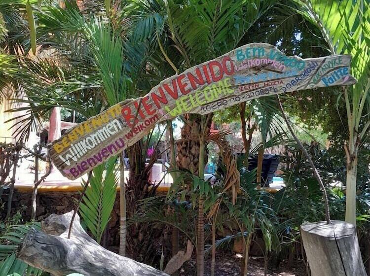 پانسیون Steviewonderland Playa El Yaque