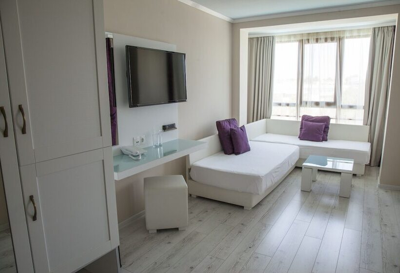 Perla Royal Hotel   All Inclusive