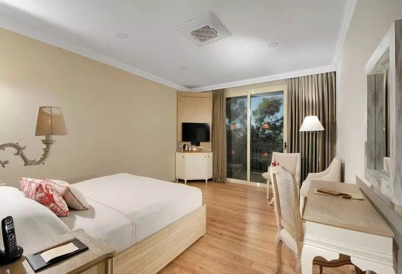 Sarpedor Boutique Hotel