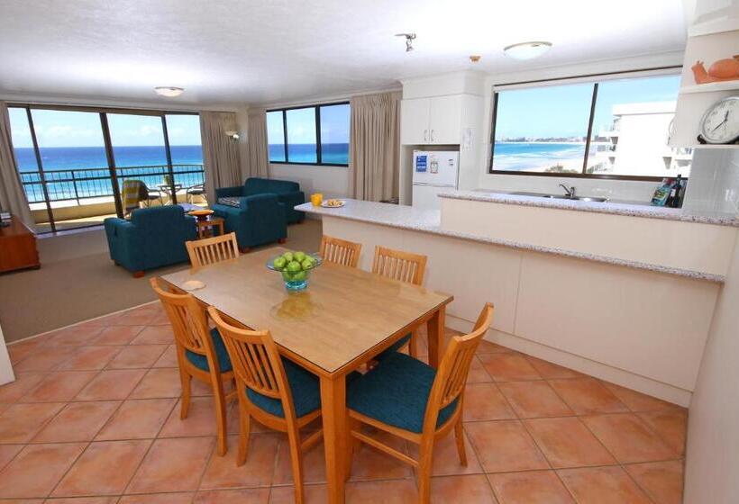 Sentosa At Tugun Beachfront Holiday Home