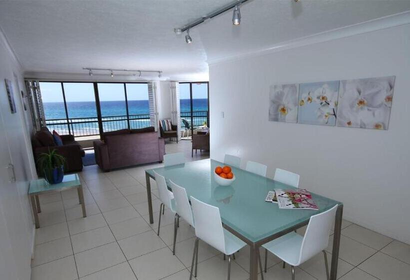Sentosa At Tugun Beachfront Holiday Home