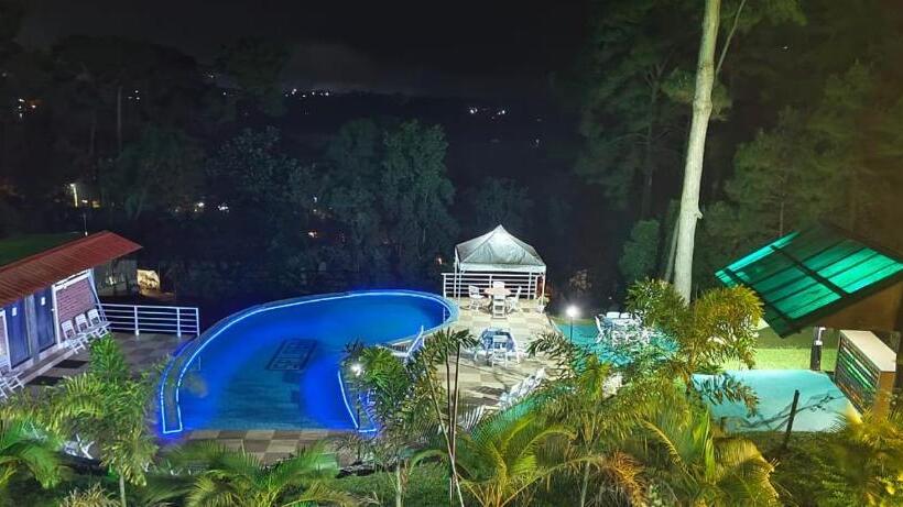 تختخواب و صبحانه Odyssey Stays Umbir, Umiam Lake