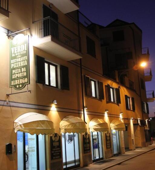 ホテル Albergo Verdi