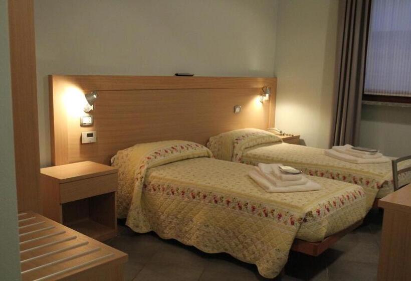 ホテル Albergo Verdi