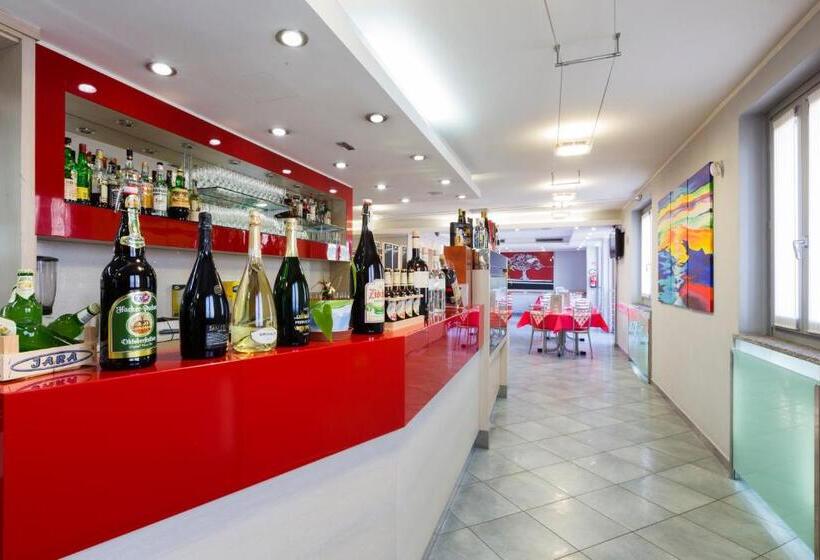 ホテル Albergo Verdi