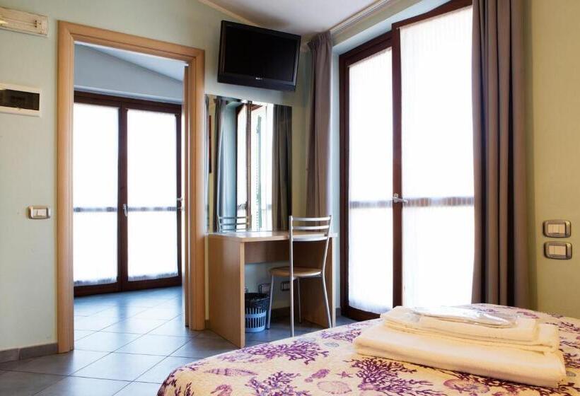 ホテル Albergo Verdi