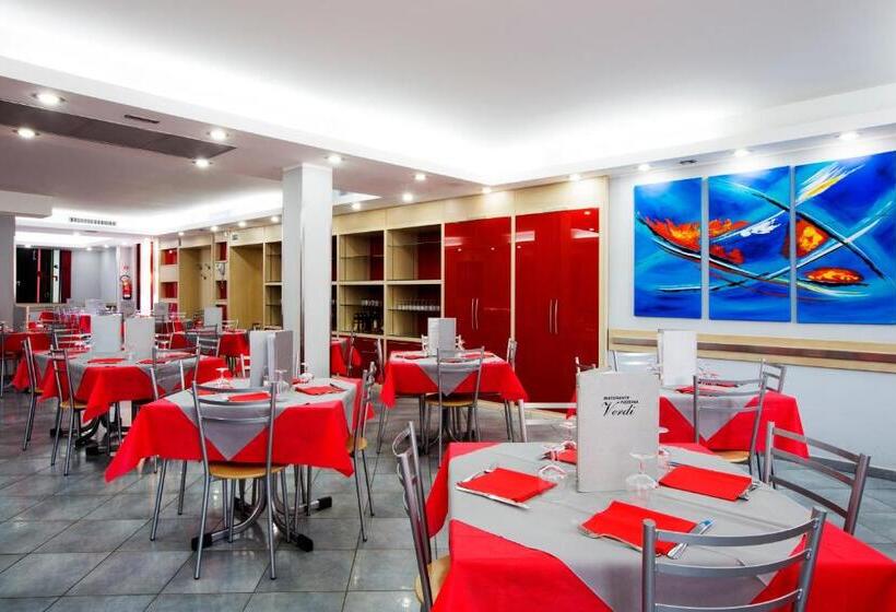 ホテル Albergo Verdi