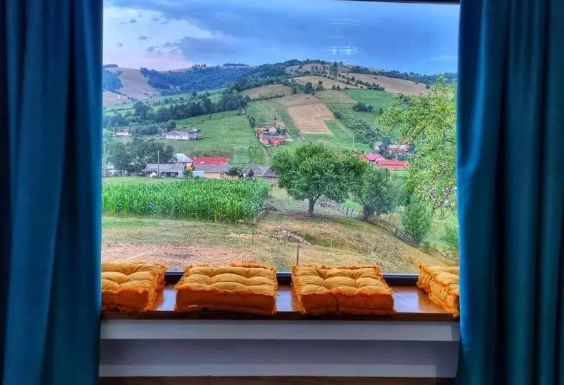 Majatalo Complex Dealu  Frumos