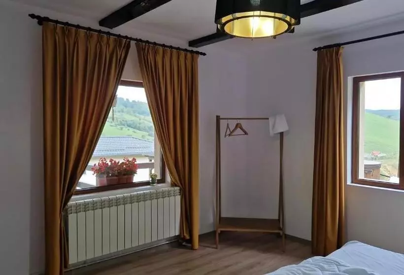 Majatalo Complex Dealu  Frumos