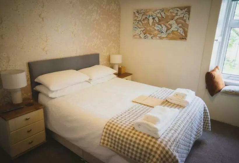 ペンション Heatherfield House