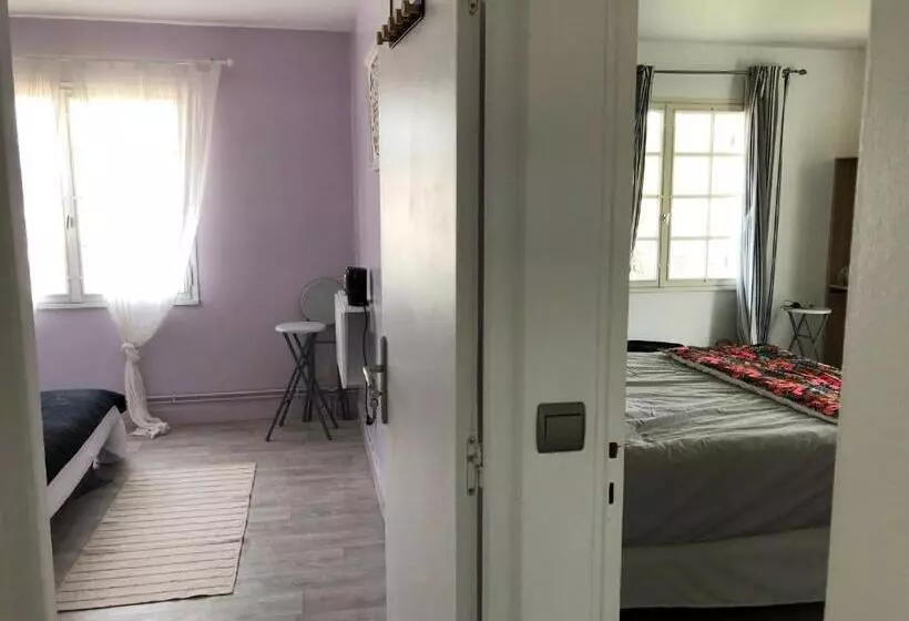 Aamiaismajoitus (B&B) Chambres D Elisa